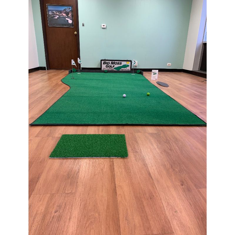 Big Moss Golf Country Club 610 V2 Putting Green Big Moss Golf