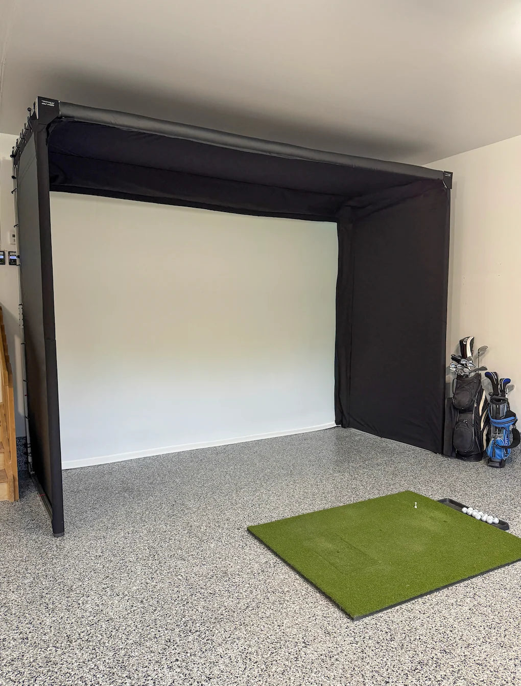 The SportScreen Parlour Series Freestanding Golf Enclosure The SportScreen