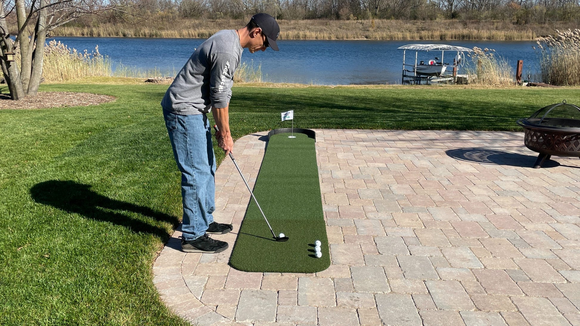 Big Moss Commander Patio Series Putting & Chipping Green (2'x15')