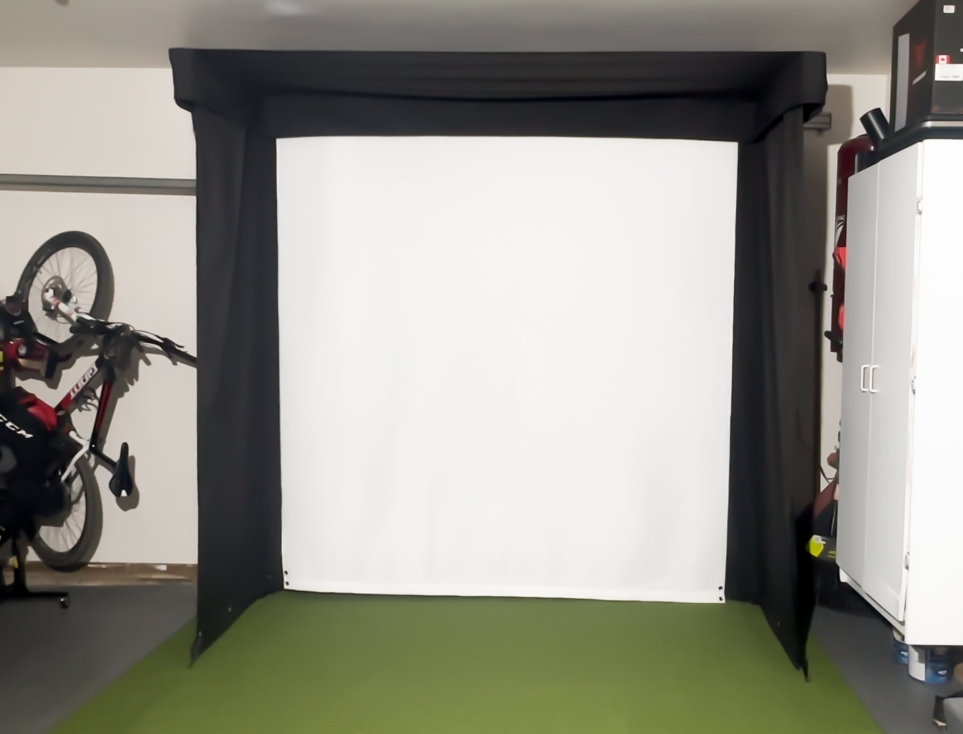 The SportScreen Vanish LITE Hybrid-Retractable Golf Enclosure The SportScreen